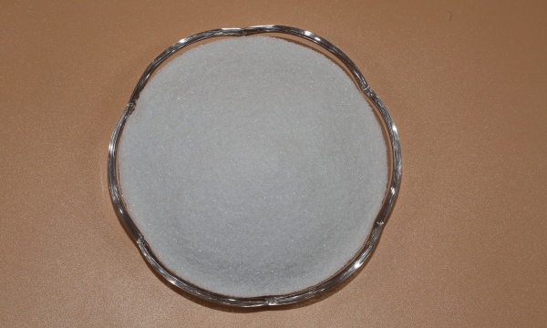 用科技推動(dòng)白剛玉加工產(chǎn)業(yè)的升級(jí)發(fā)展