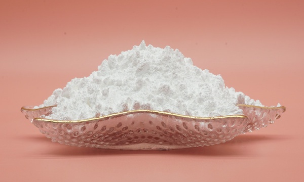 氧化鋁粉在光學(xué)玻璃中的精密作用